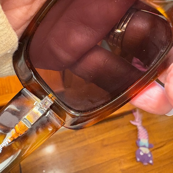 Maui Jim Lani MJ-239-10K Koa Tortoise Polarized Sunglasses 55.5-17 135 w/ Case - Picture 12 of 15